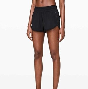 Lululemon Tracker Shorts V 4"